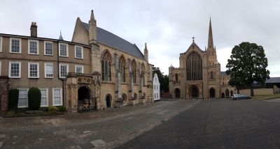 Norwich Cathedral and the Crypt Gallery
JPG 7248 x 3888  Pixels (28.18 MPixels) (1.86)
Keywords: Norwich