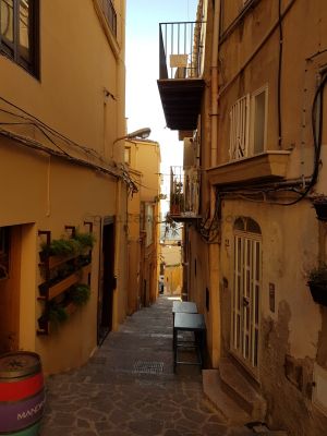 Agrigento street
JPG 3024 x 4032  Pixels (12.19 MPixels) (3:4)
Keywords: Sicily